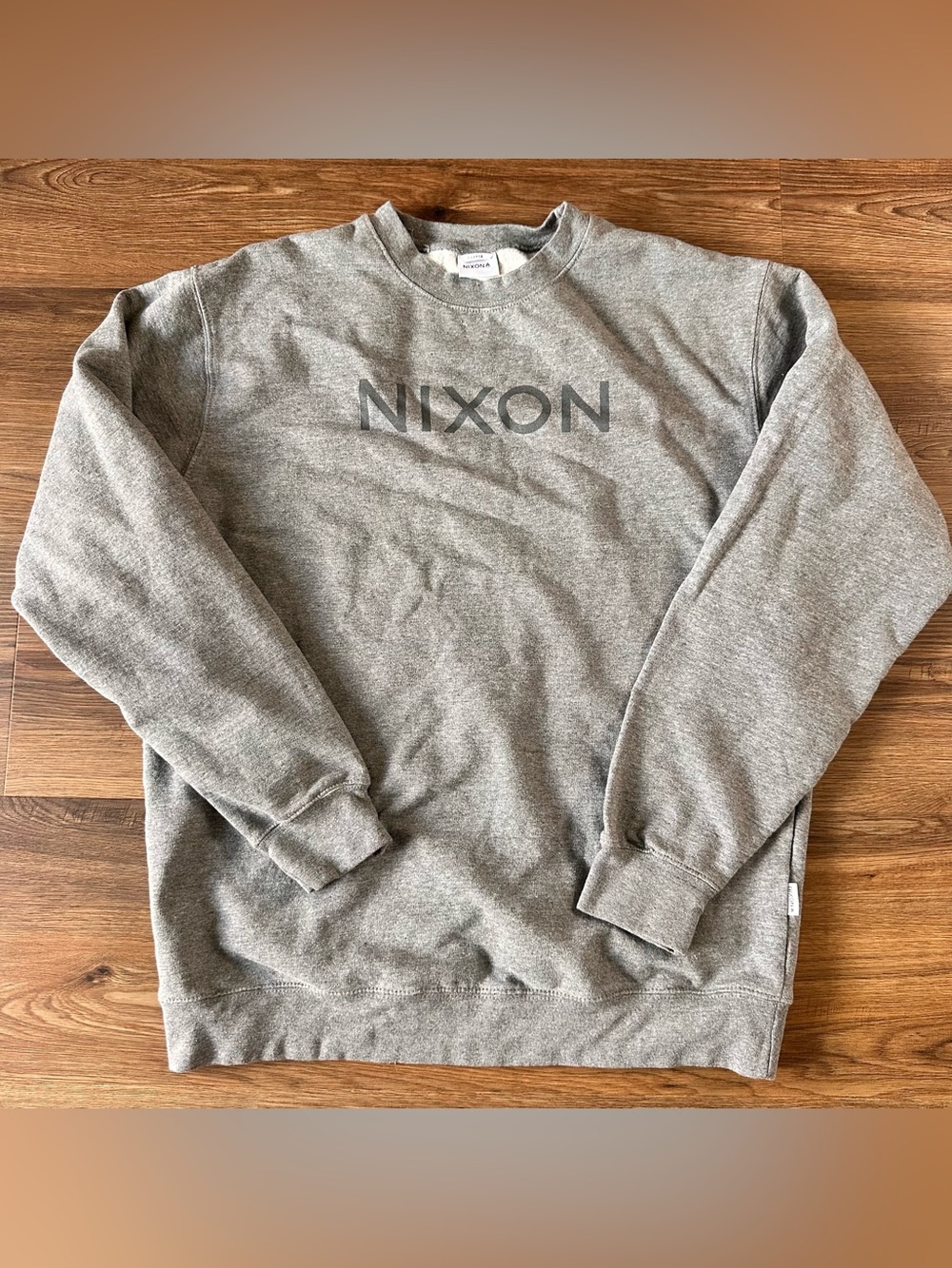 Nixon Wordmark Crewneck Sweatshirt Unisex XL Gray Logo Skate Surf Streetwear EUC